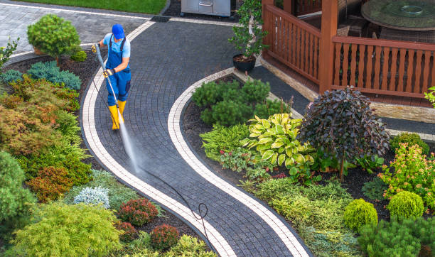 Why Choose Our Certified Pressure Washing Experts for Your Project Needs in Lakeside, OR?